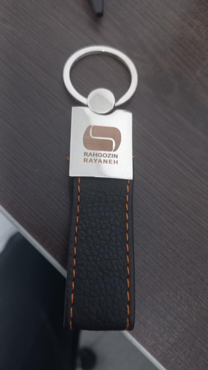 کاشت ناخن در پونک