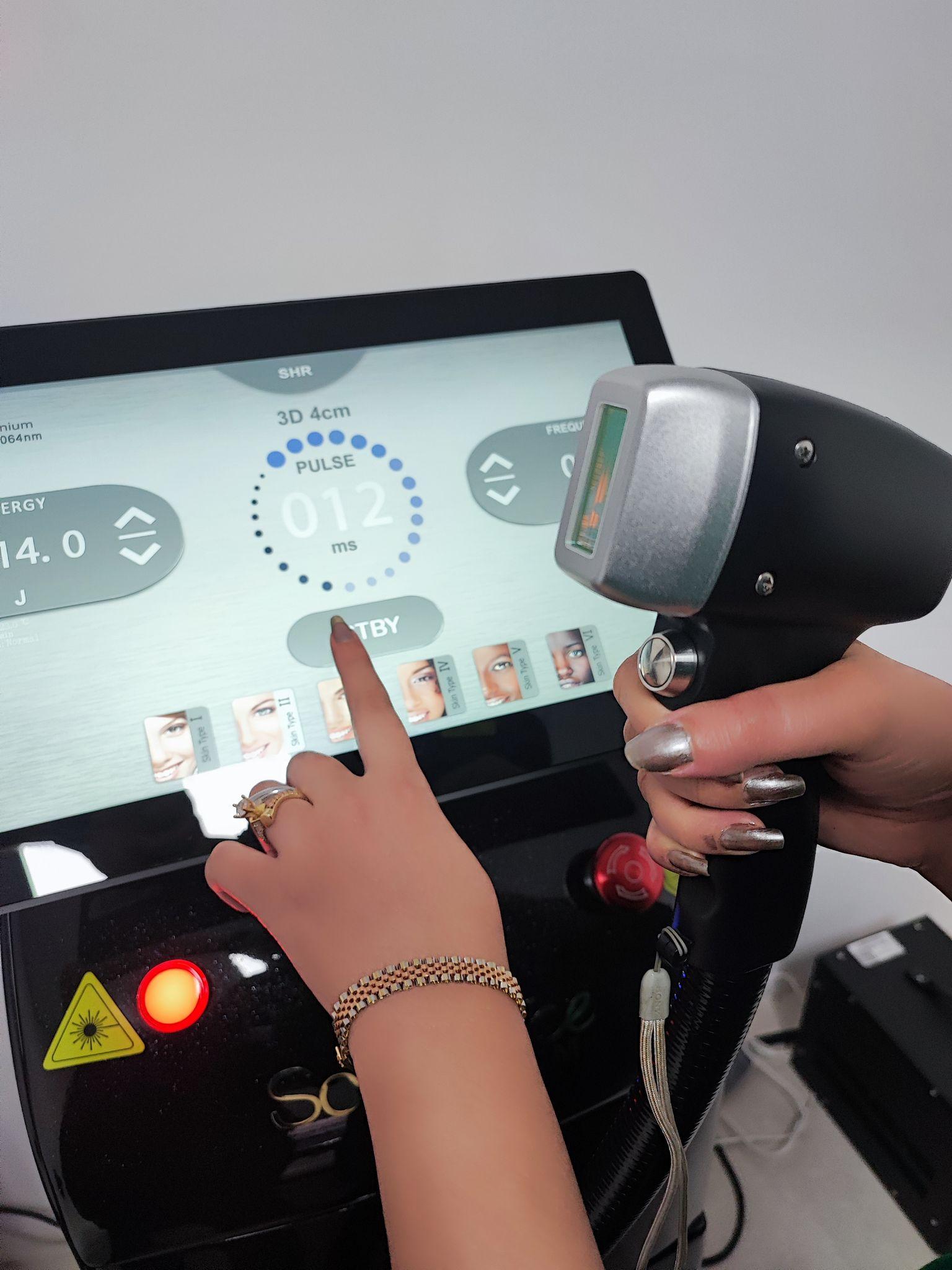 کلینیک پوست،مو زیبایی و لیزر دکتر فاتحی