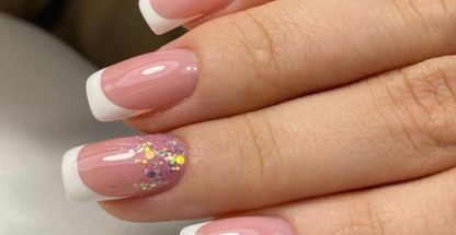 خدمات تخصصی ناخن فائزه رضایی