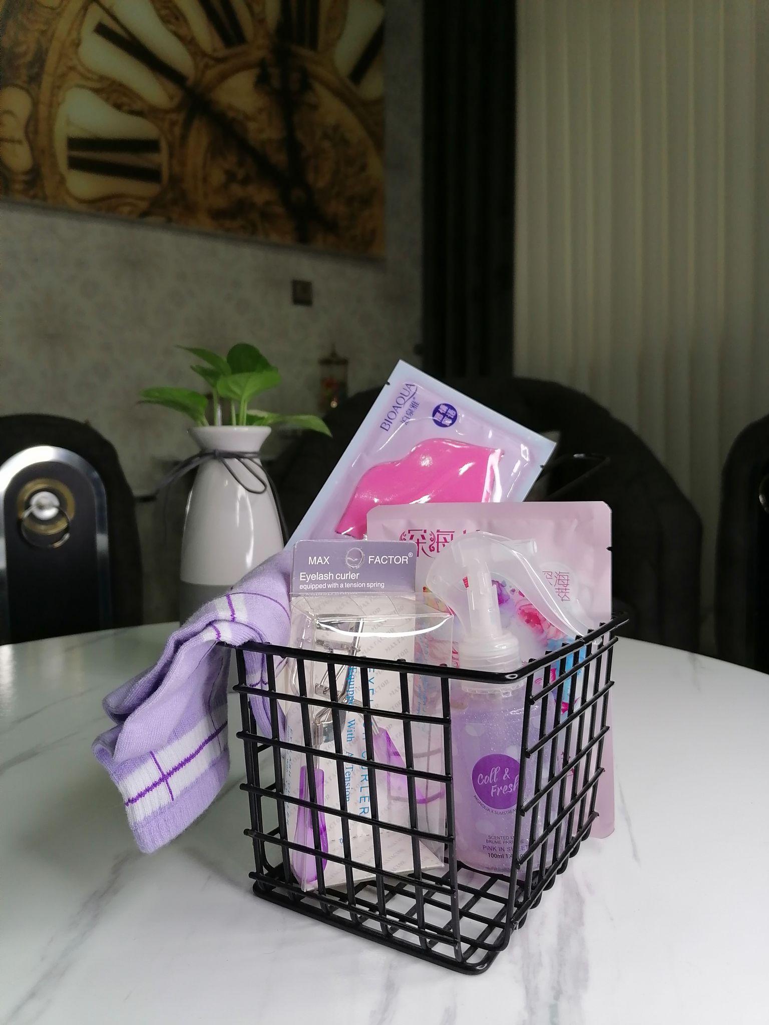 محصولات مراقبت پوستی و آرایشی فانتزی 🦄