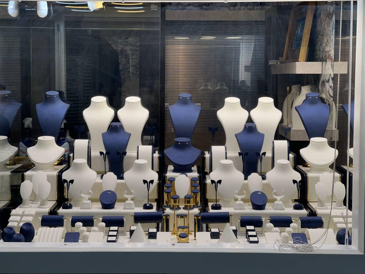 تولیدی ویترین طلافروشی"هنرمانکن"