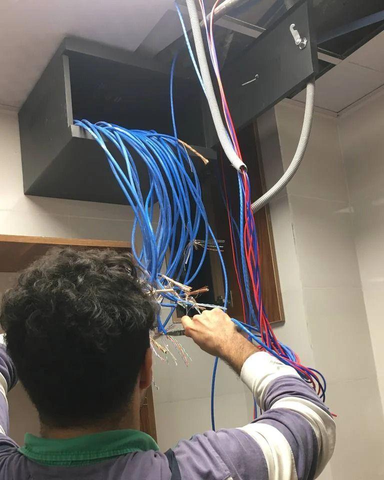 خدمات پسیو و اکتیو شبکه،خدمات کامپیوتر سخت افزار و نرم افزار