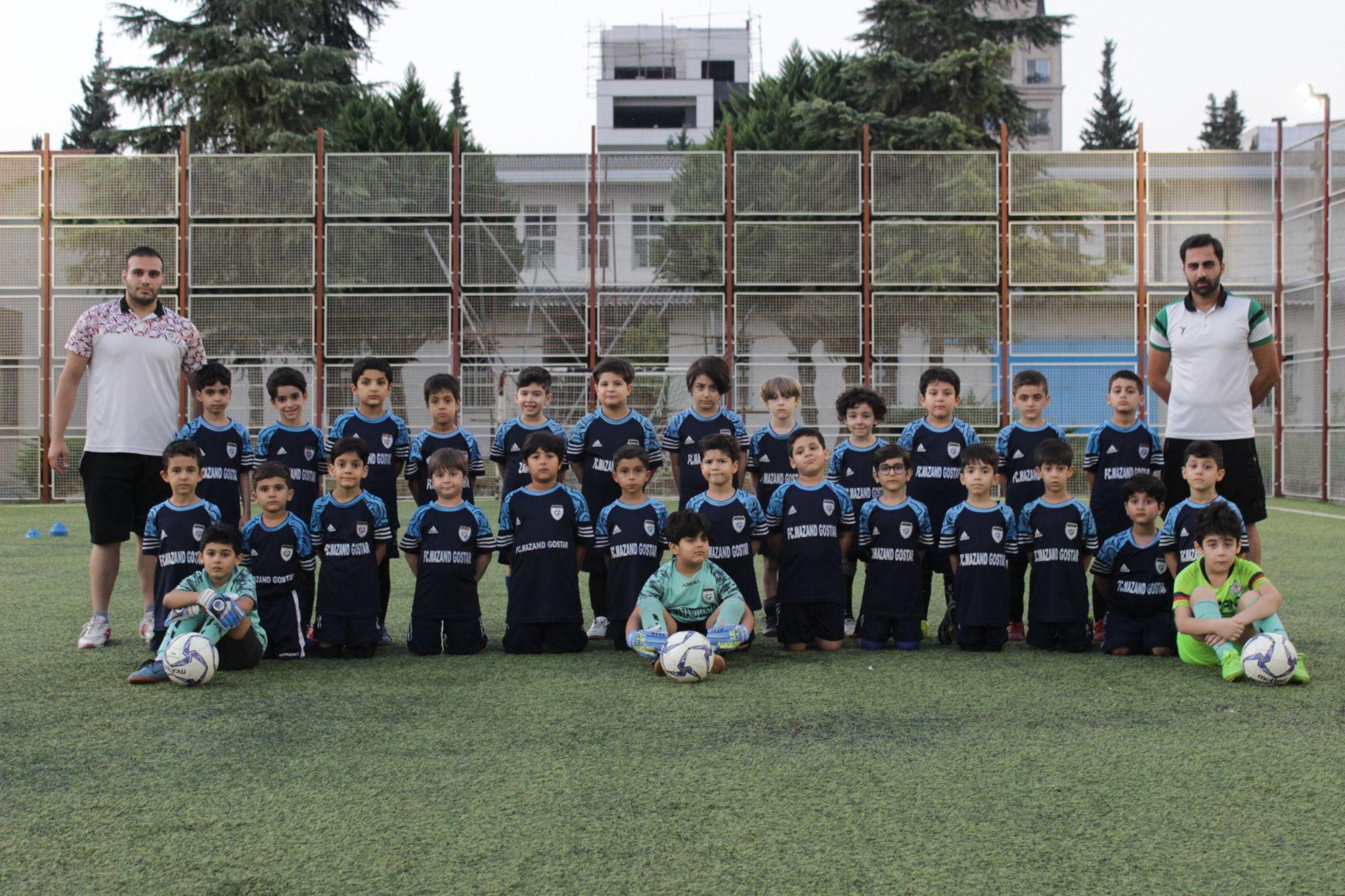 مدرسه فوتبال