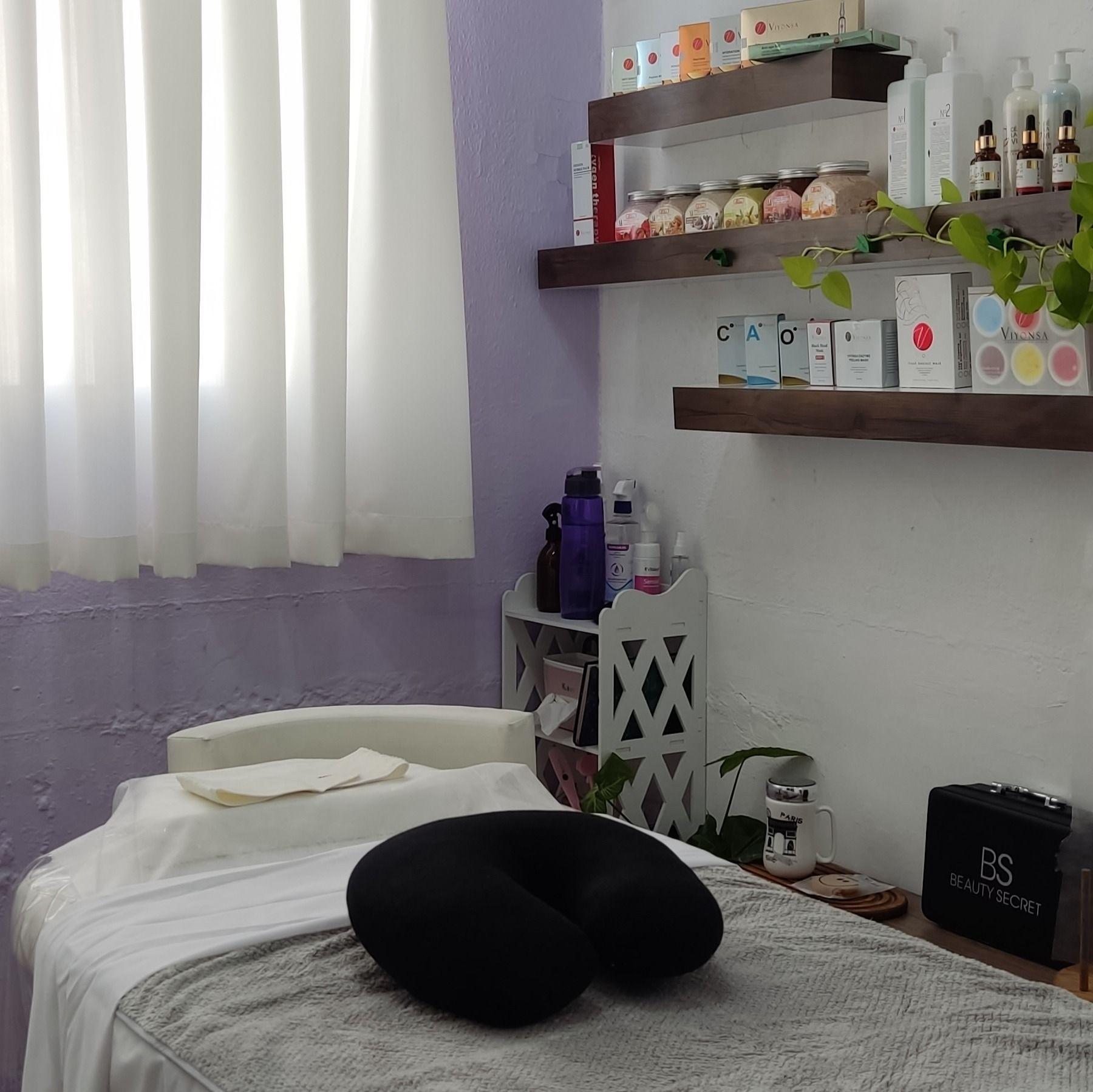 پاکسازی پوست نرگس شیرزاد