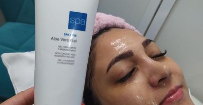 فشیال و پاکسازی تخصصی پوست آرامیس