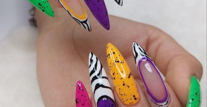 خدمات ناخن نگار