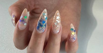 آموزش و خدمات ناخن نازیلا