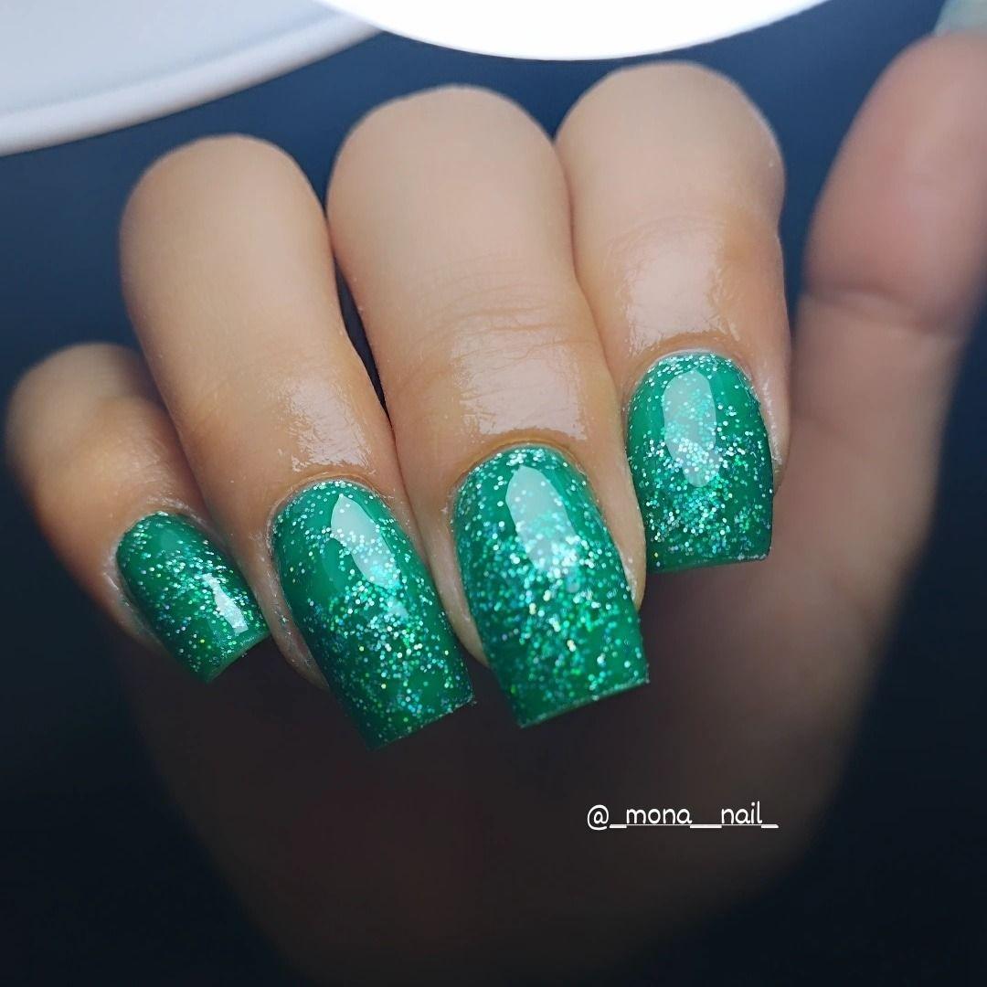 کاشت ناخن مونا شرفی