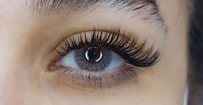 آکادمی مژه و میکاپ روژان