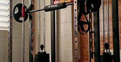 باشگاه بانوان بدنسازی دکتر اچ