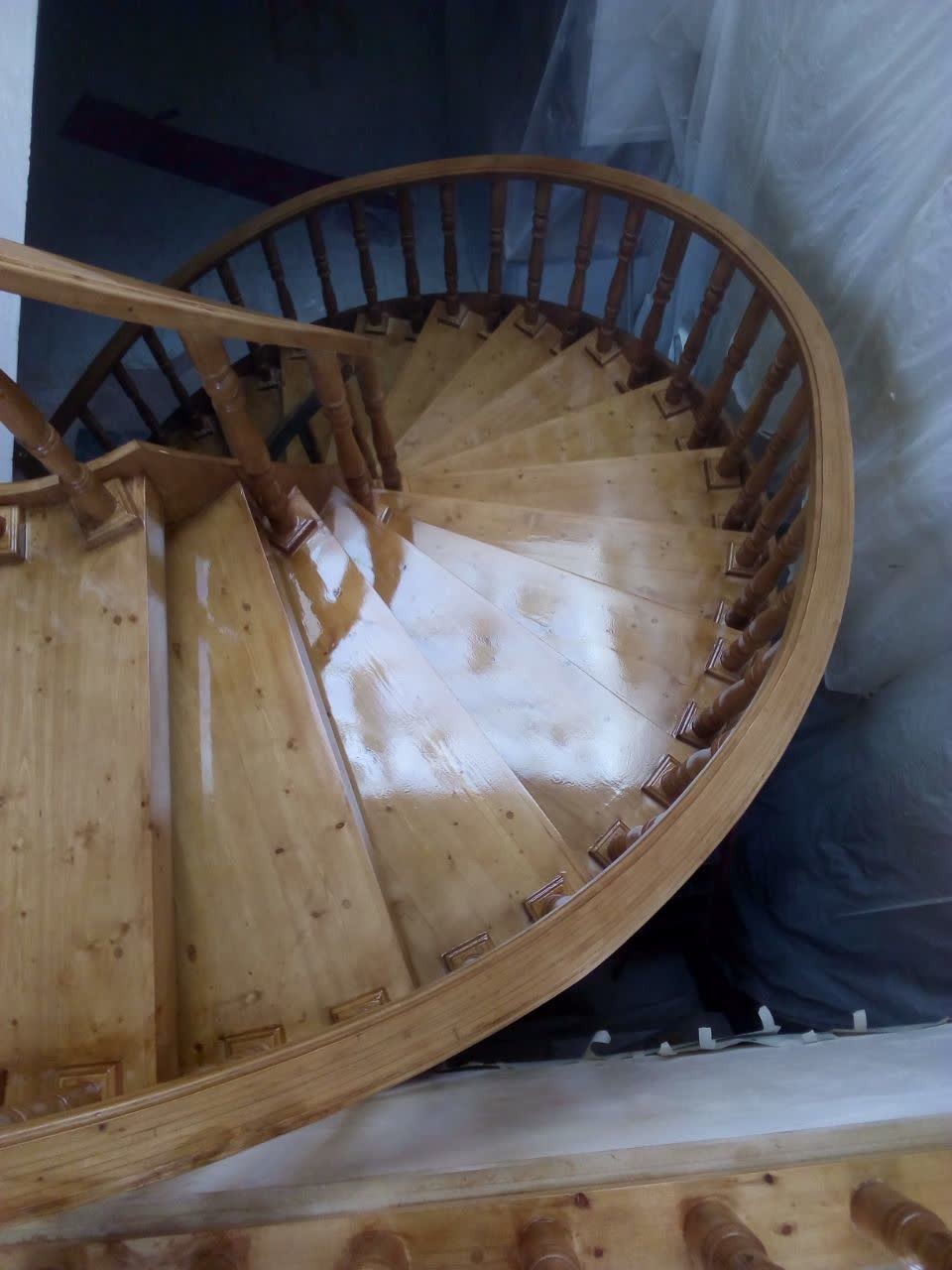 رنگکاری صنایع چوبی محمدی