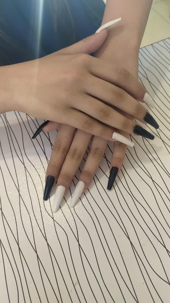 ناخنکاری زاهدی