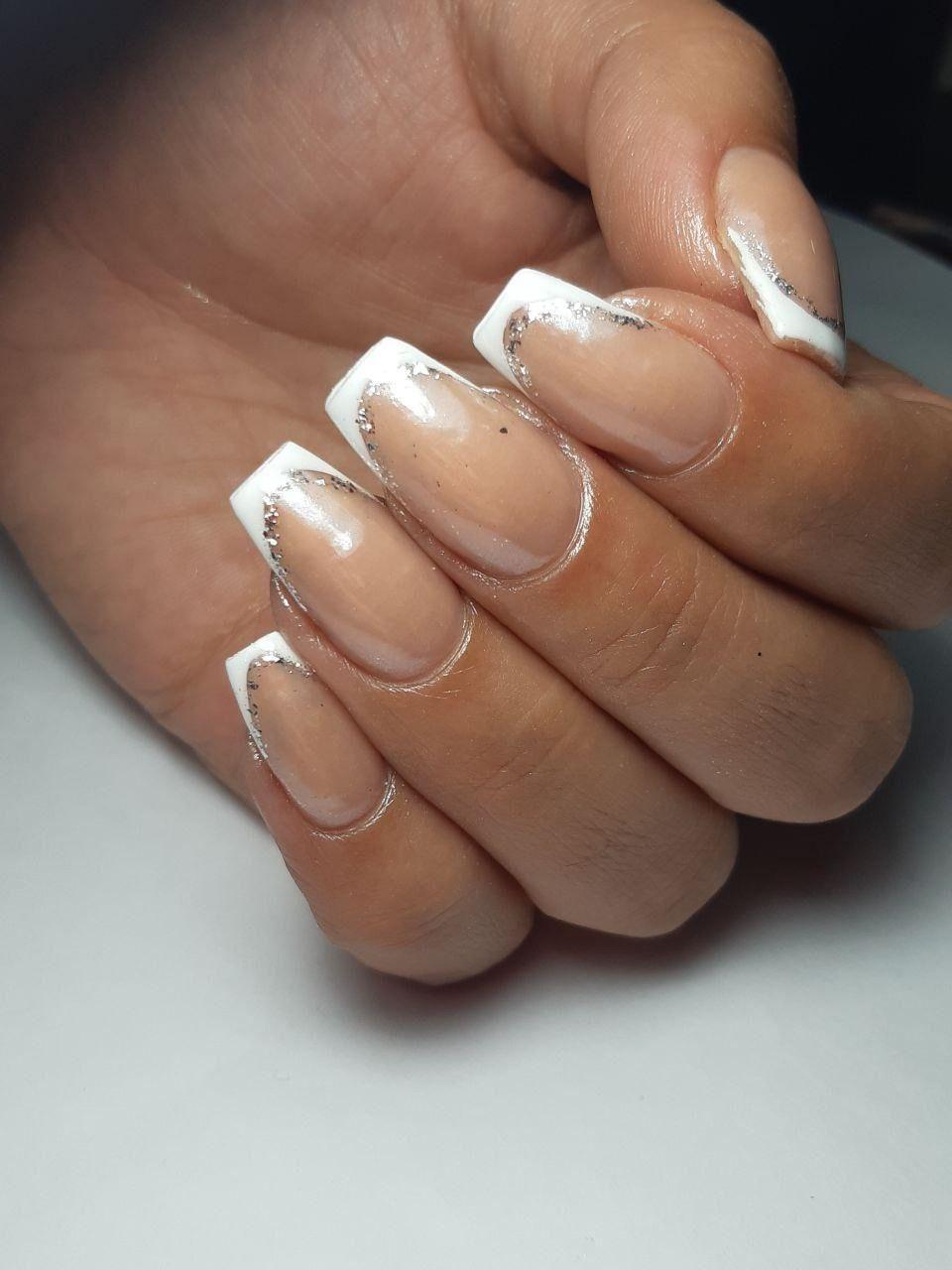 خدمات تخصصی ناخن