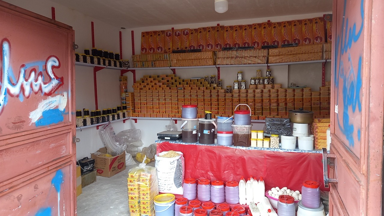 عسل ولبنیات دهکده