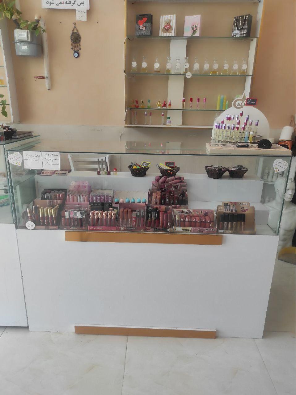 میز پاچال آرایشی