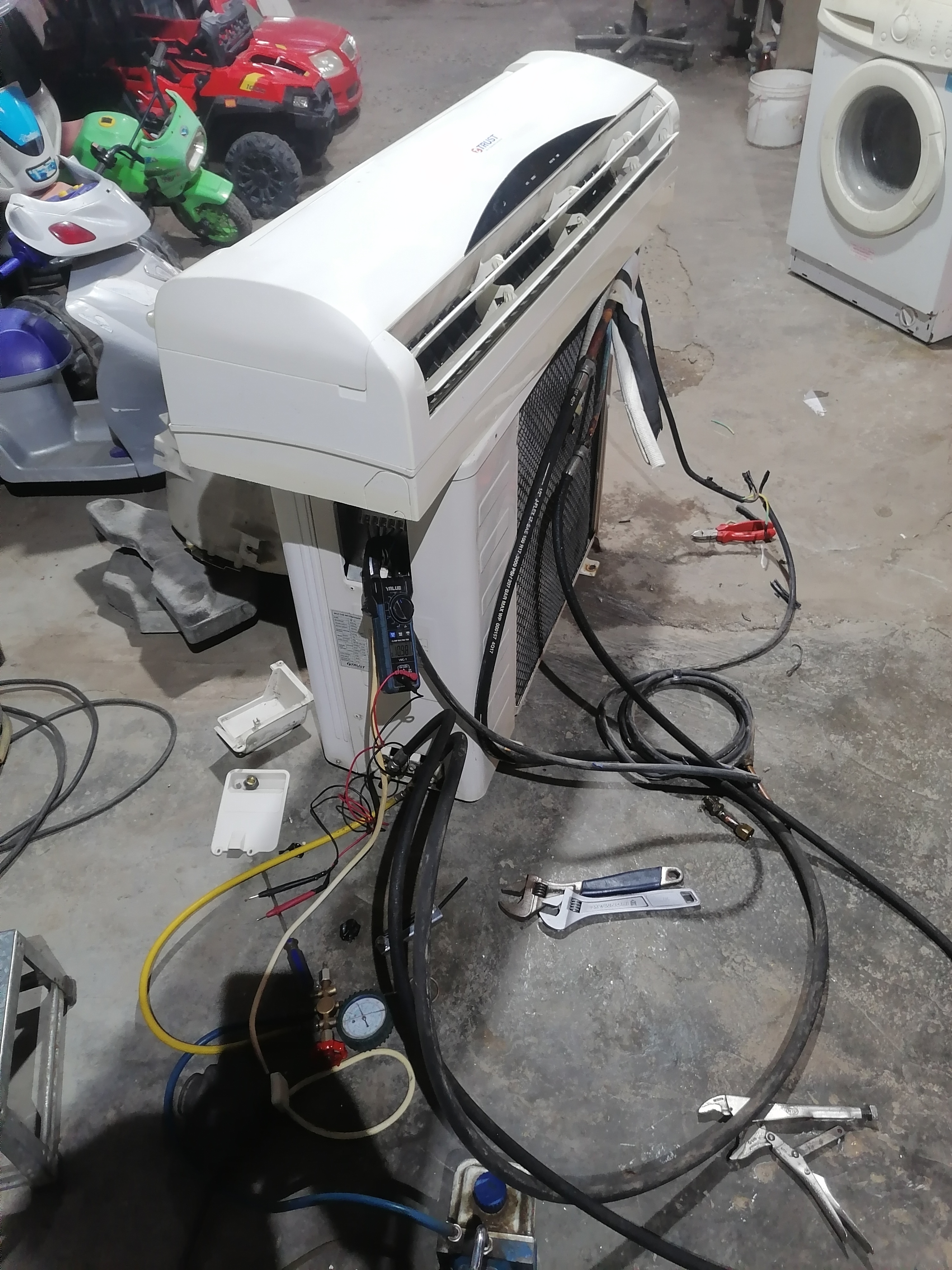 تعمیرات تخصصی انواع کولر گازی و اسپلیت