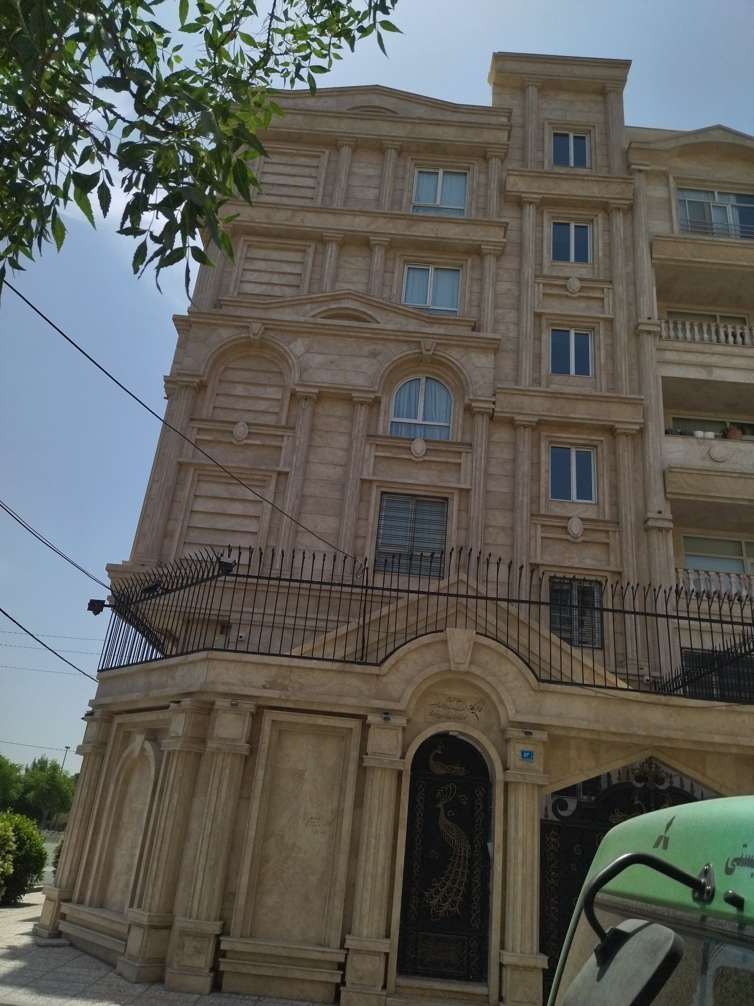 احمد سعیدی سنگ کار نما ساختمان