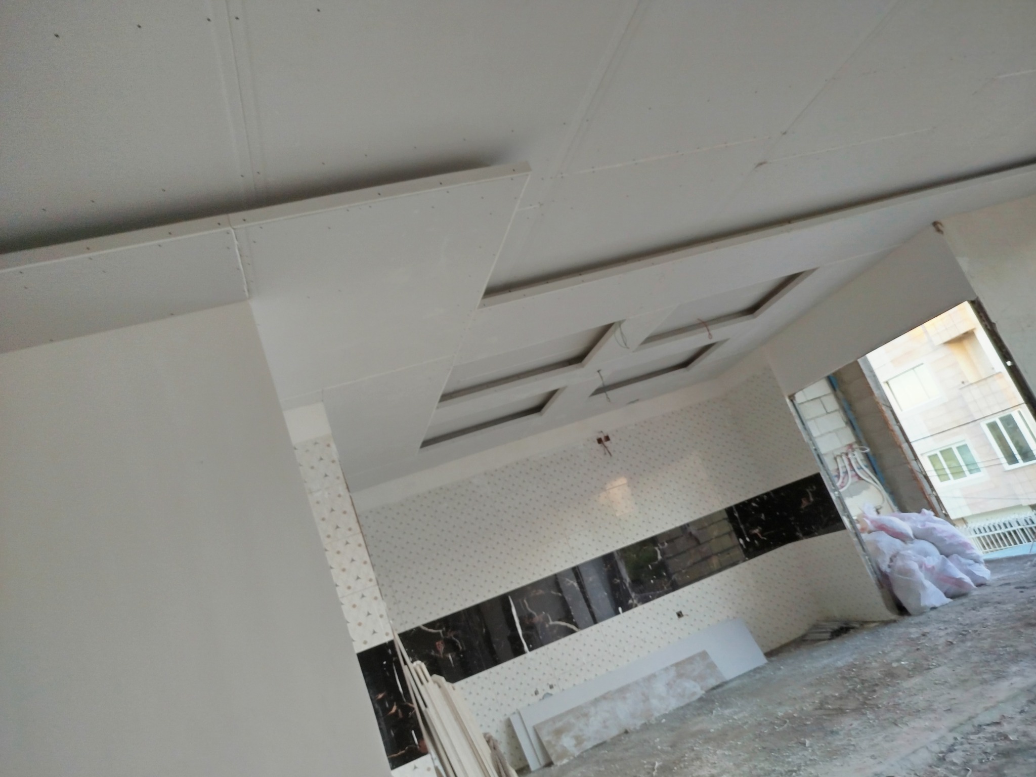 اجرای سقف کاذب و دکوراسیون منزل یاشار