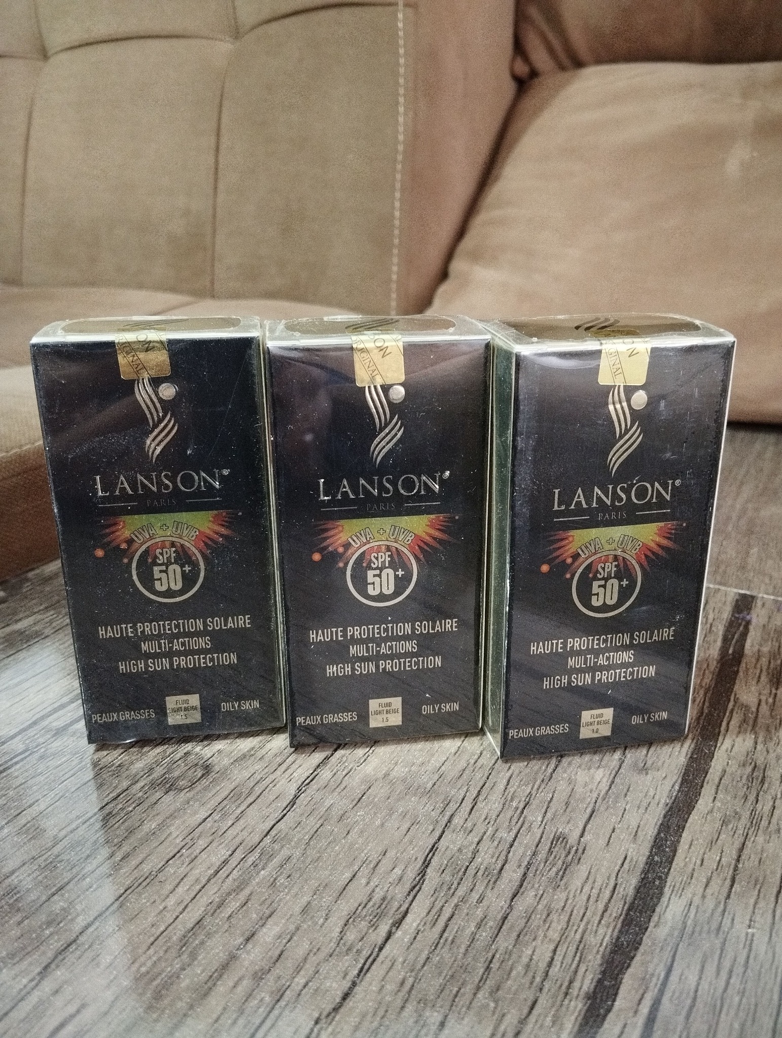 محصولات ارایشی و بهداشتی آنا