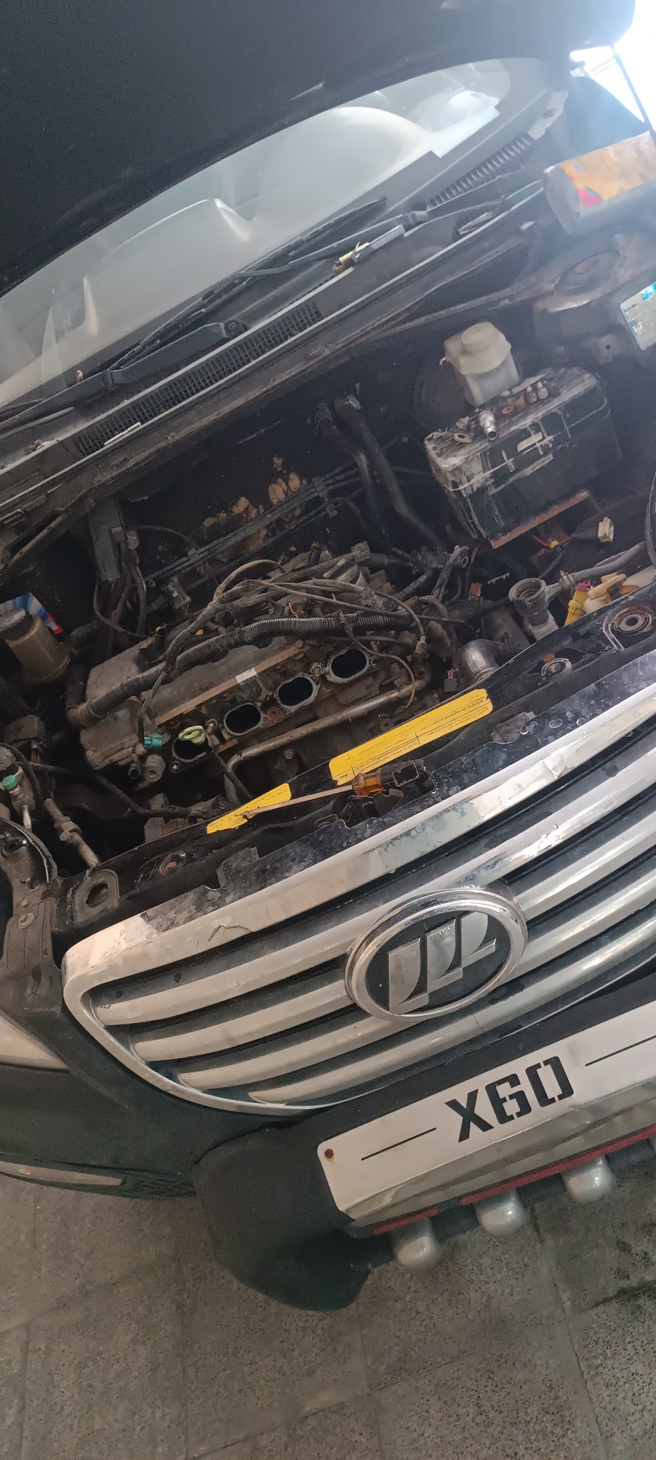 خدمات مکانیک سیار آرش