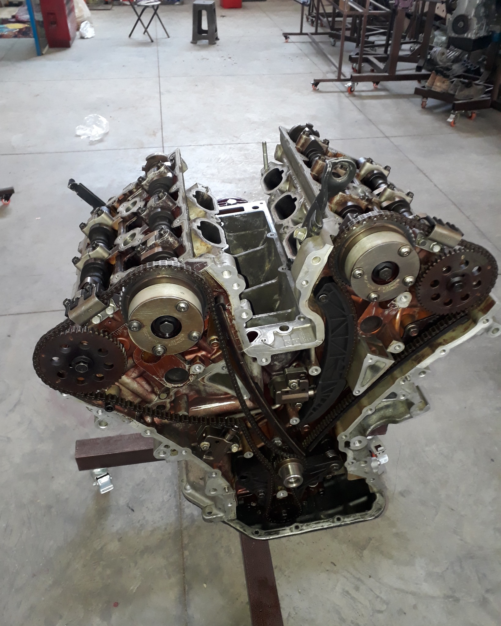 تعمیرگاه احمد نیستانی