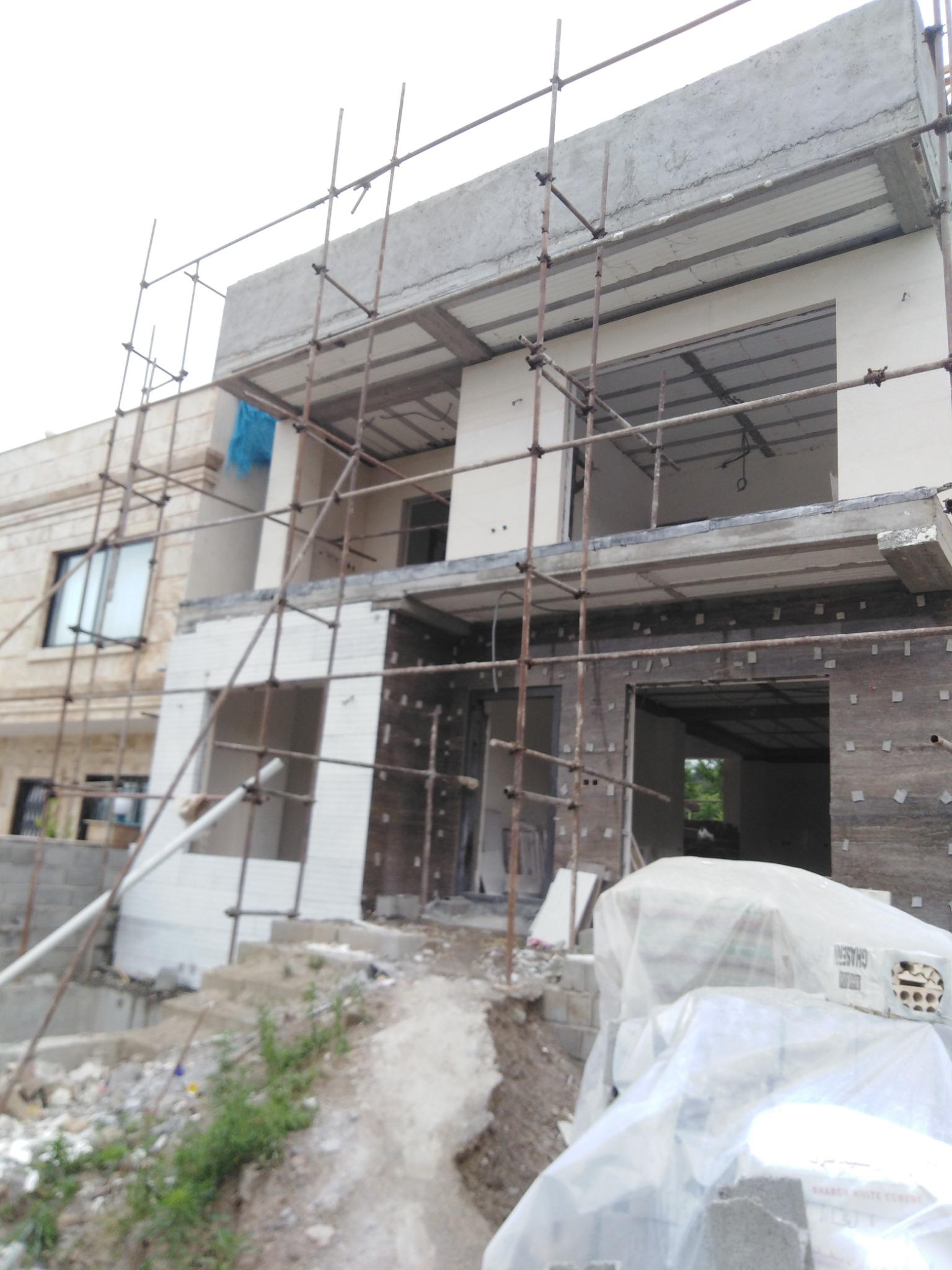 کاشی کاری، سنگ کار ساختمان غیوری