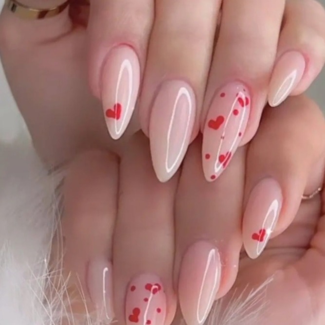 کاشت ناخن مژده