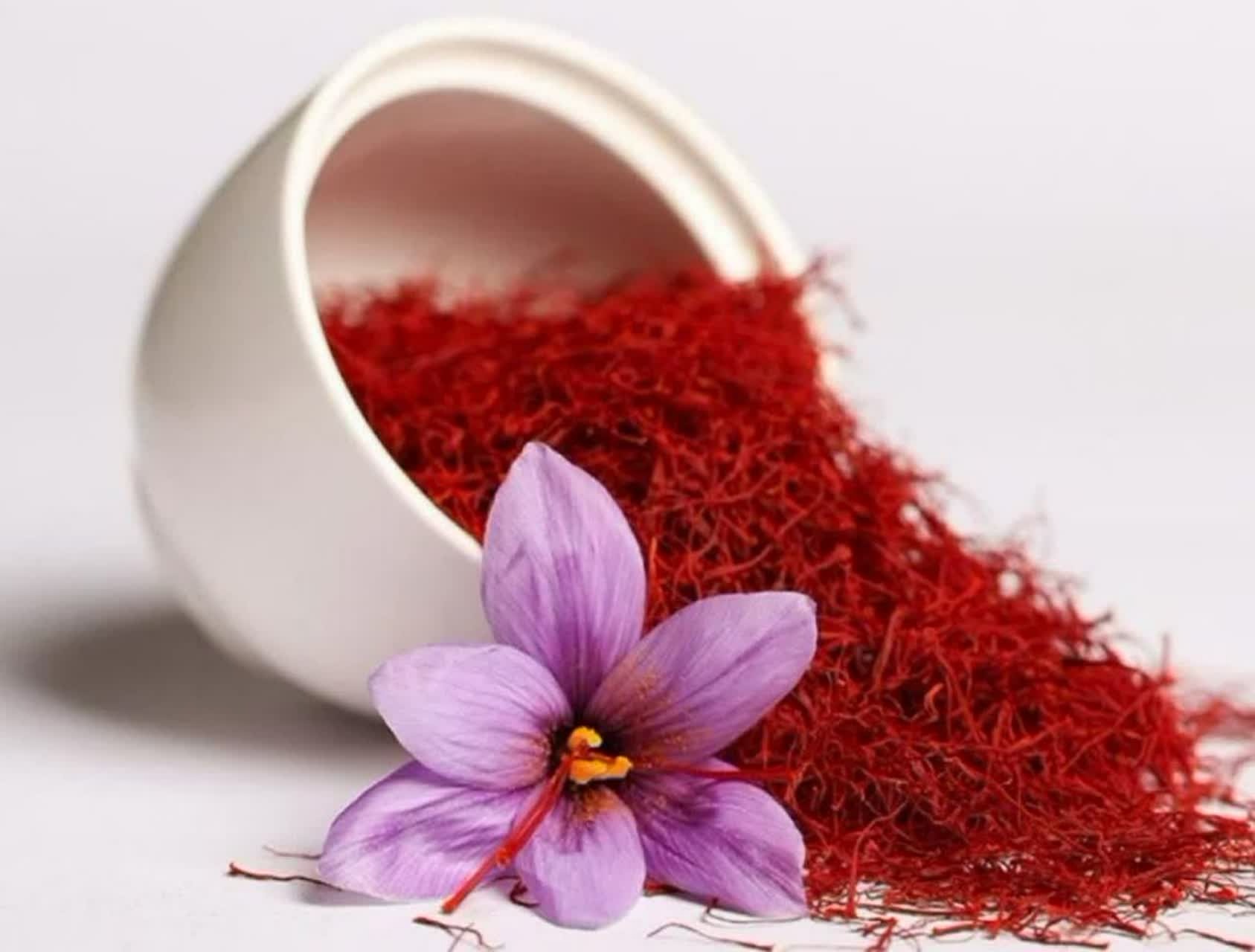 زعفران سرای رنگین کمون