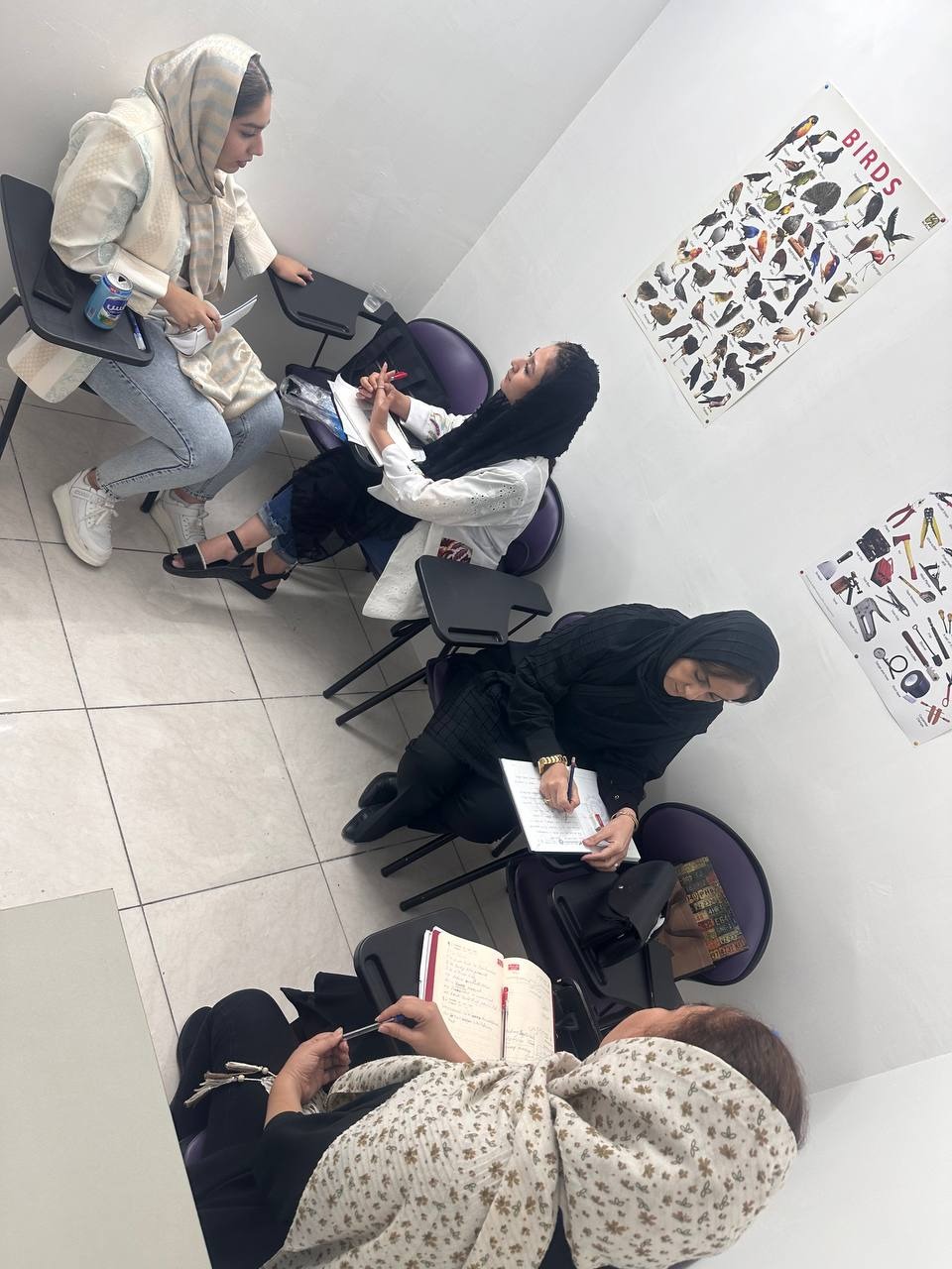 آموزشگاه زبان افق ماندگار