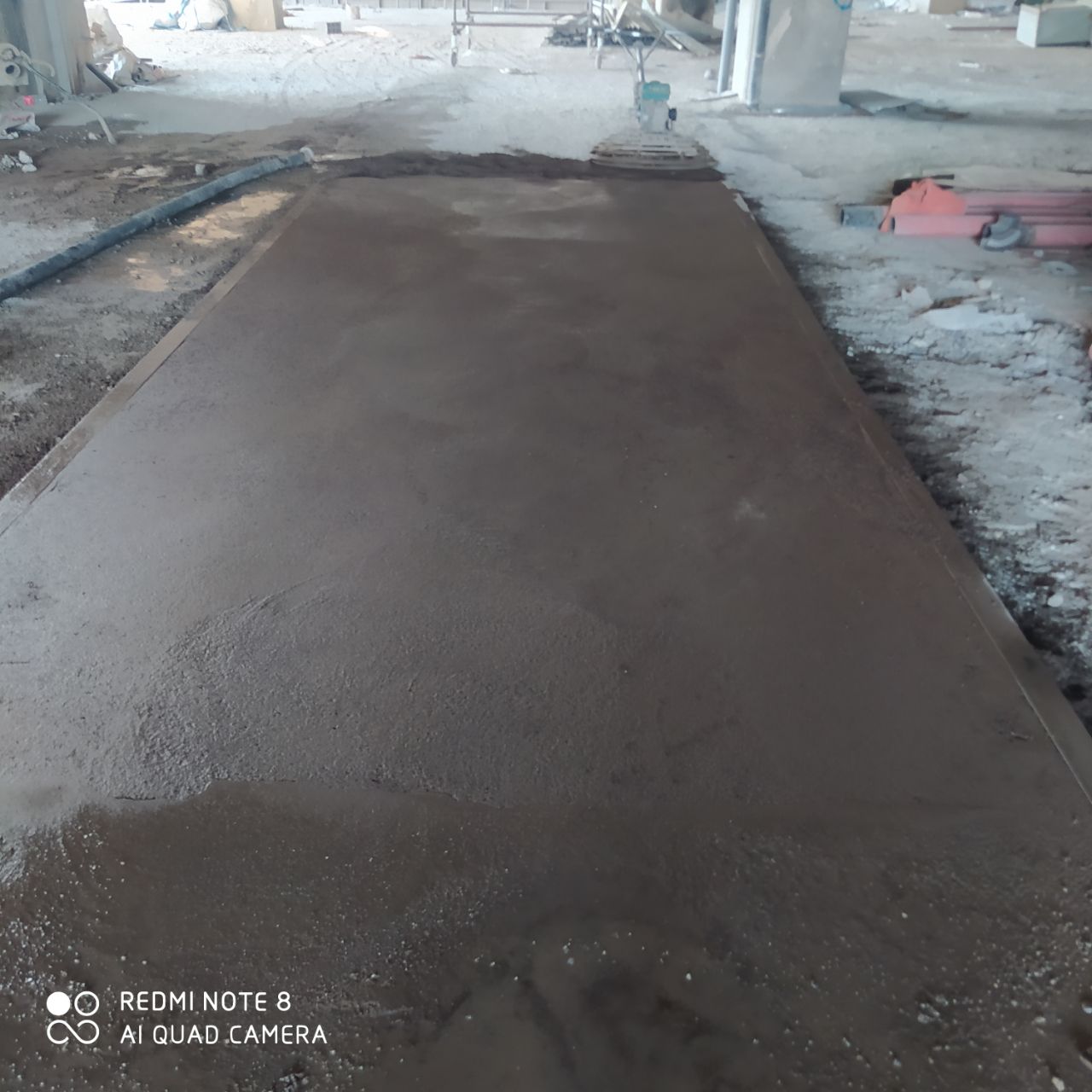 اسکرید،کفسازی مدرن و قالب بتن امانی