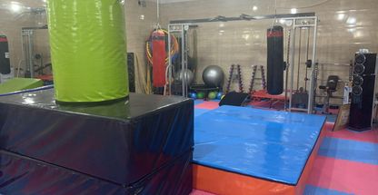 باشگاه قهرمان پرور سلاطين