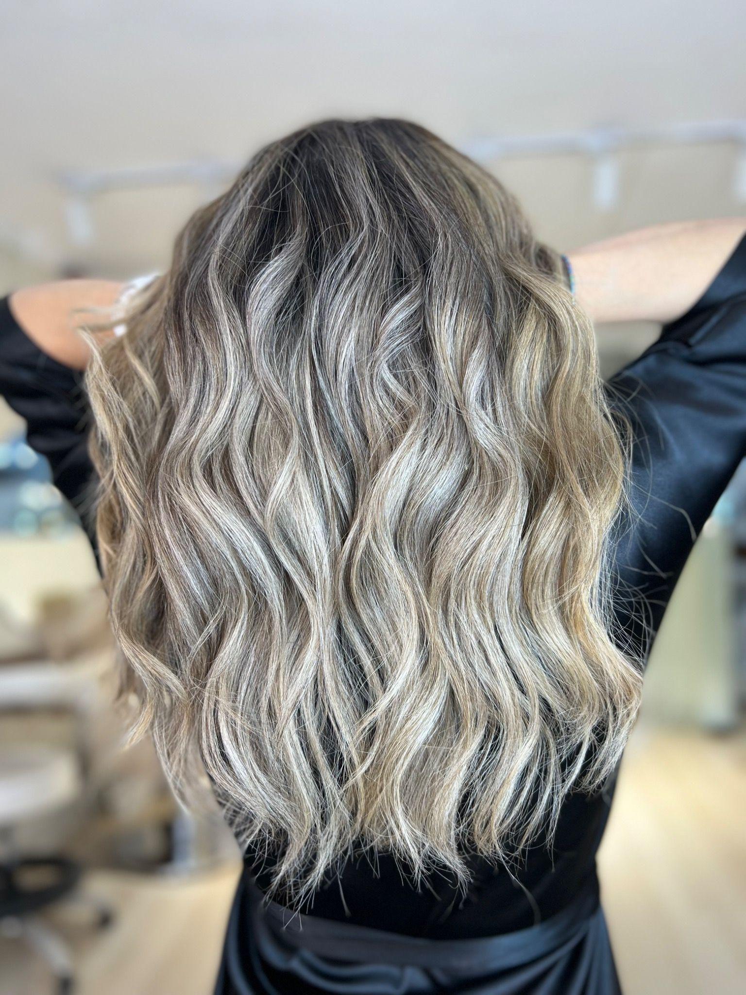 رنگ و لایت , احیا و تراپی تخصصی مو