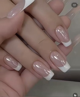 خدمات تخصصی ناخن ومژه سرمه