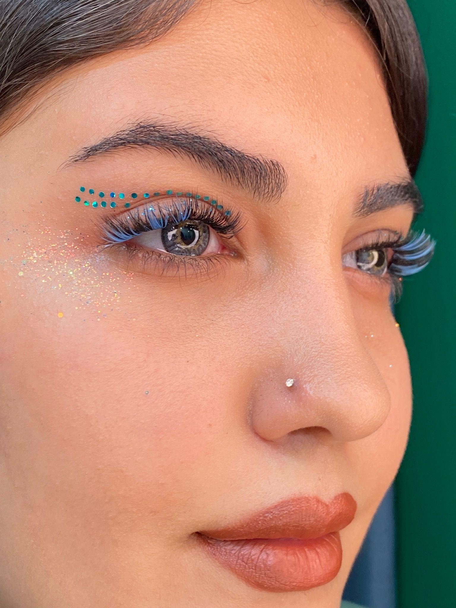 کاشت مژه نسترن