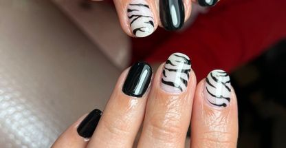 خدمات ناخن زهرا مرادی