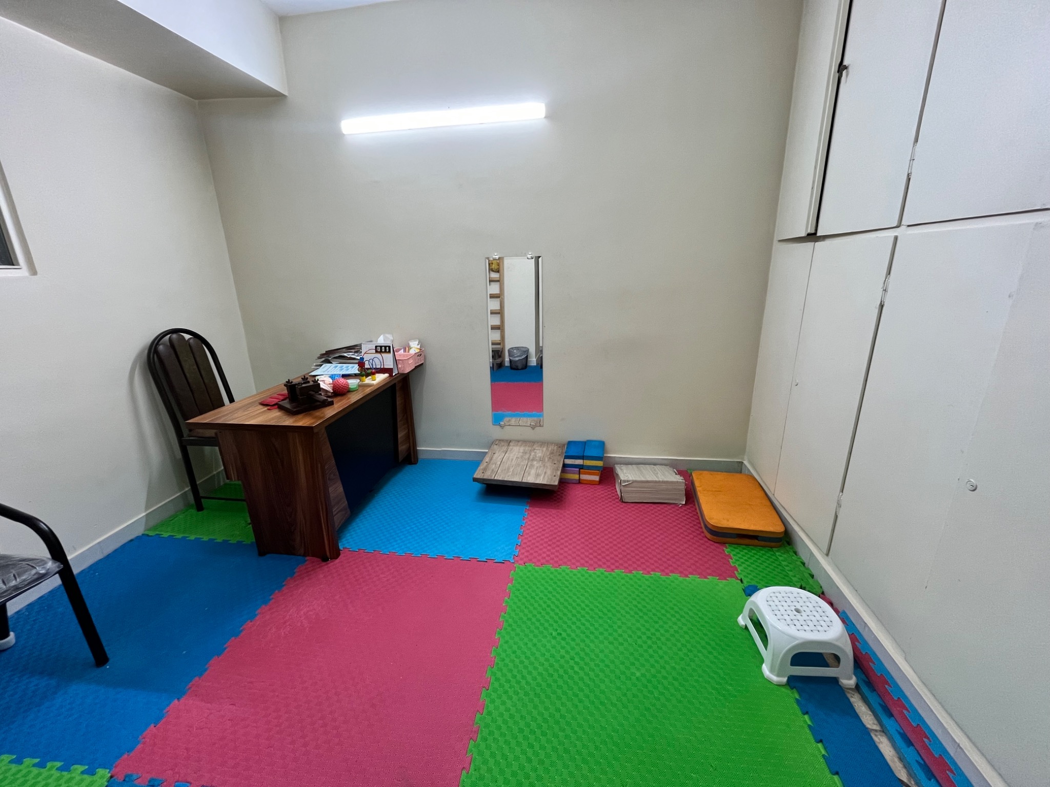 کاردرمانی و گفتاردرمانی مبین