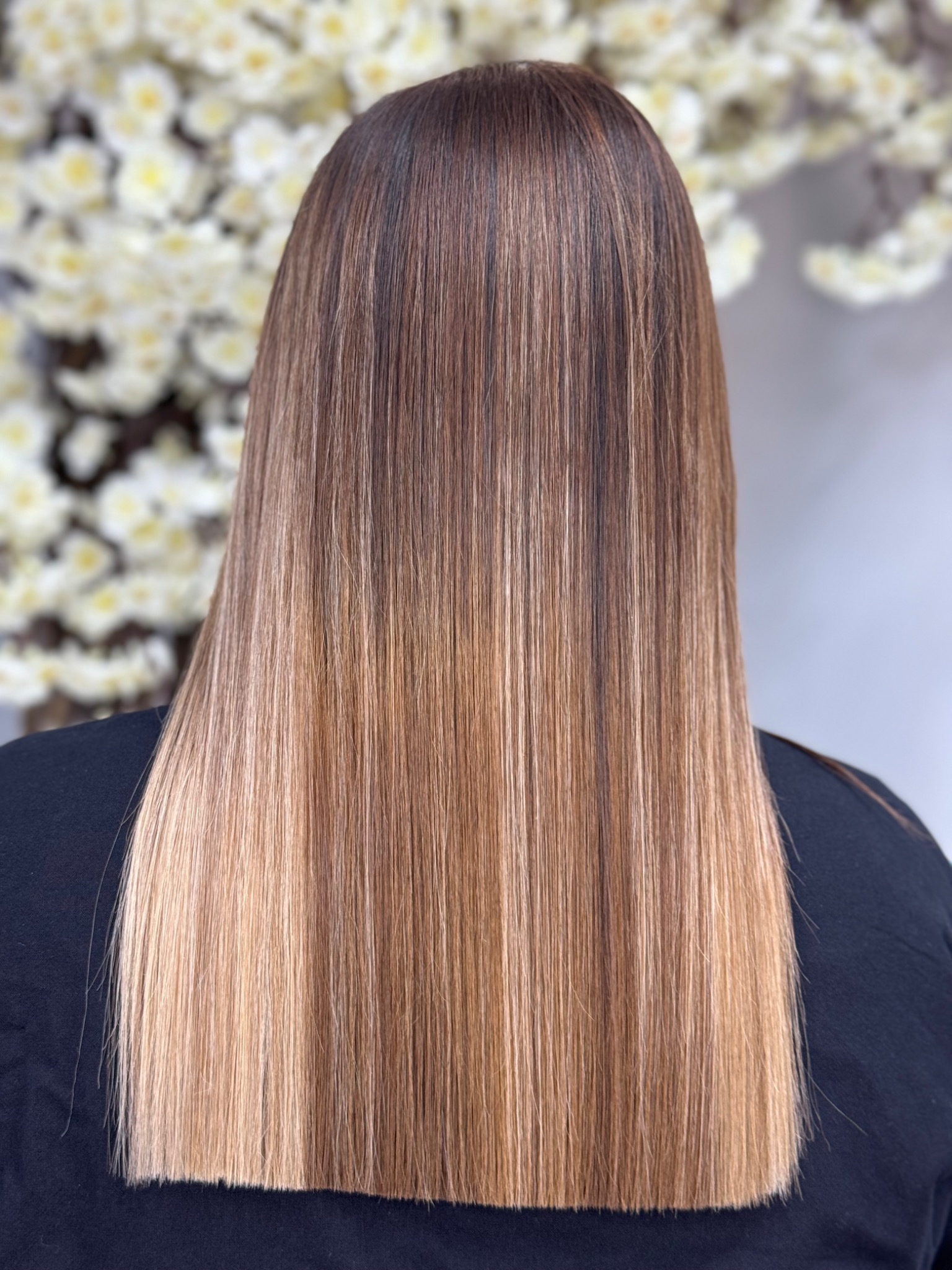 سالن زیبایی و خانه مو میکال