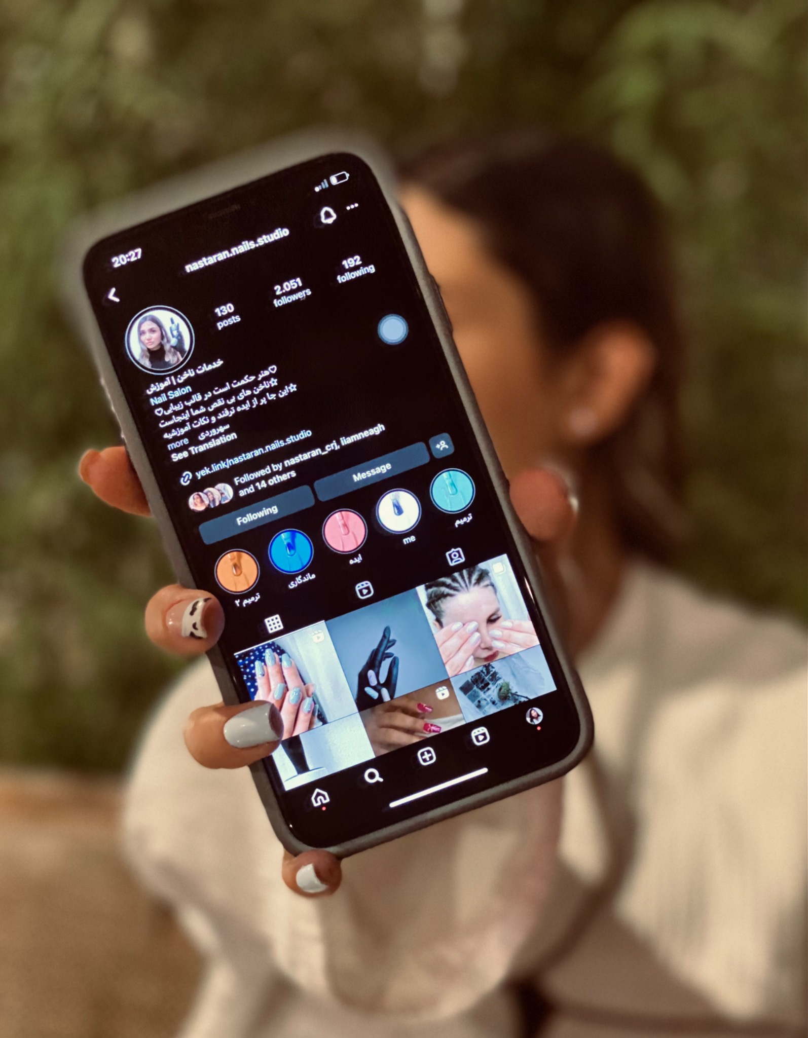 کاشت و خدمات تخصصی ناخن نسترن