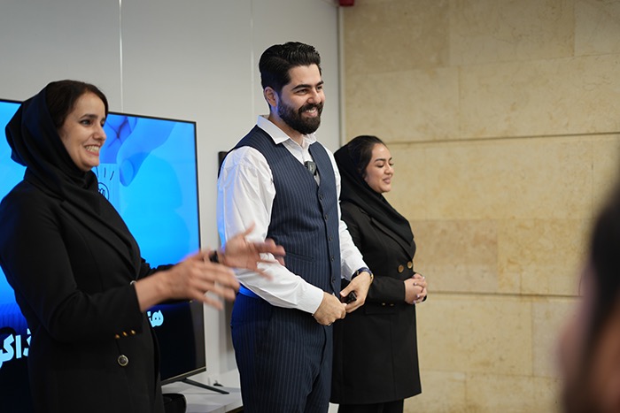 گروه اموزش فرید موذن