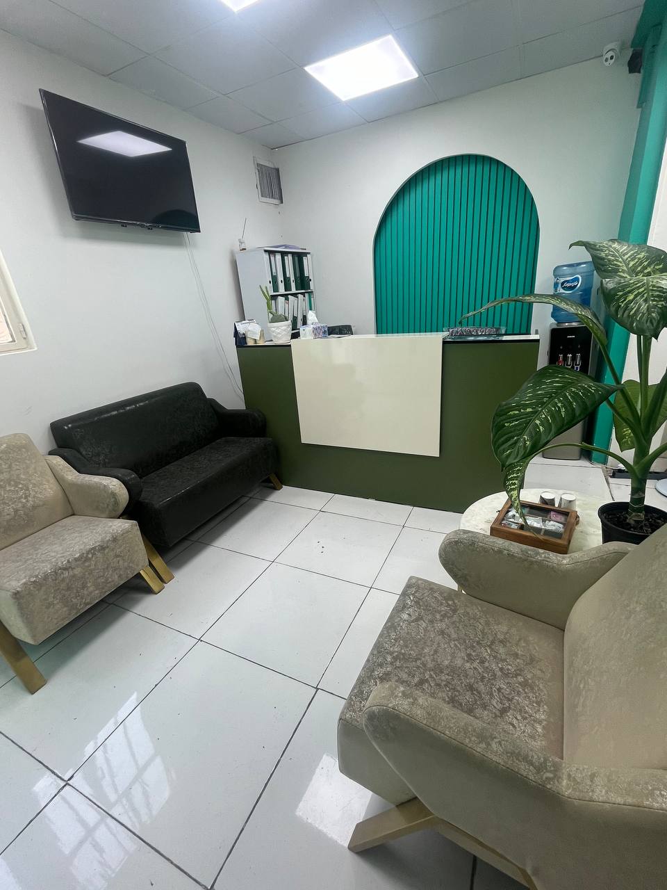 کلینیک زیبایی و لیزر لیزا