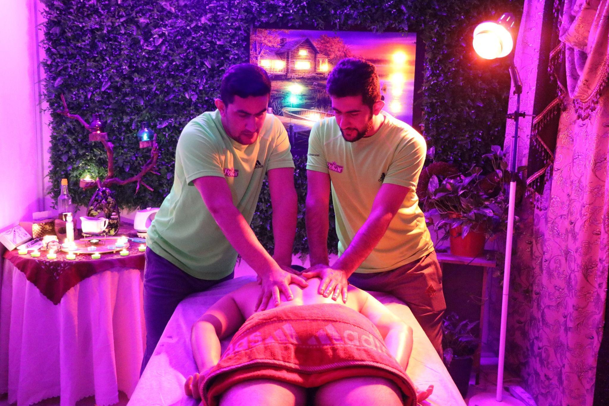 ماساژدرمانی پاکار