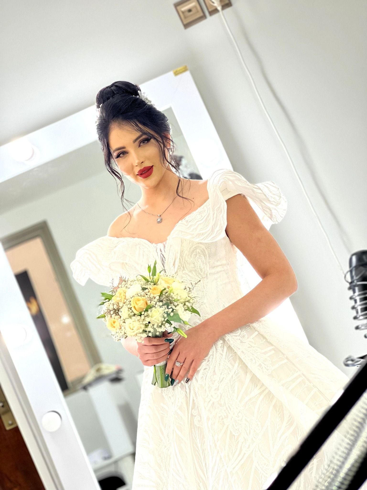 آموزشگاه آرایشگری دلشاد