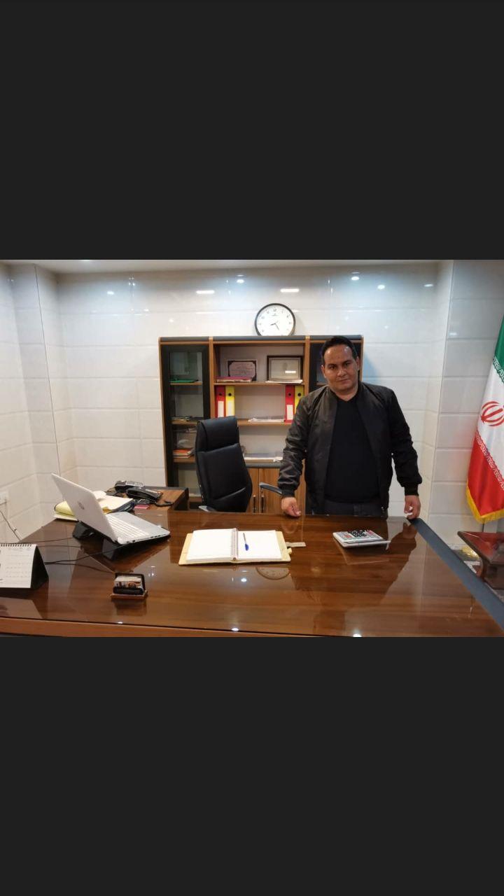 مشاورین املاک پلاک