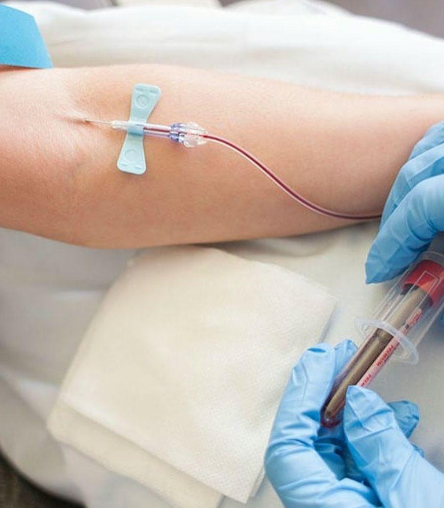 شركت خدمات پزشكي،پرستاري و آزمايشگاهي لب تست