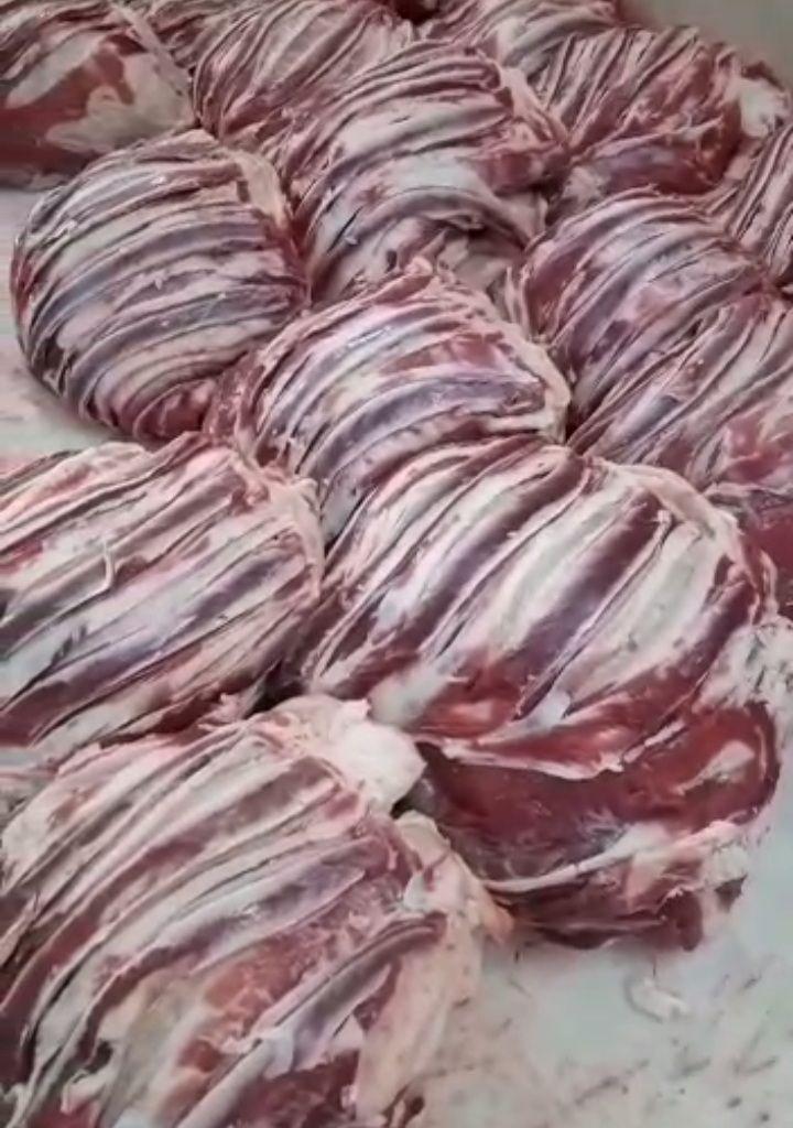 پخش گوشت گوساله و گوسفند