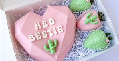 کیک تولد خونگی اکسیر کیک