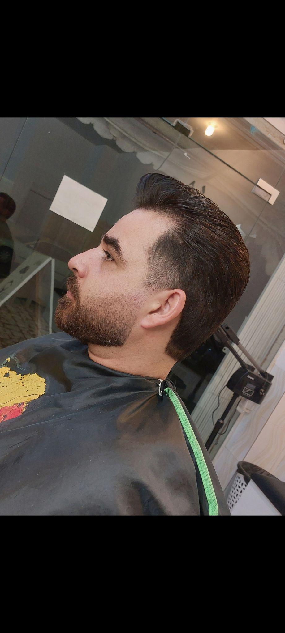 آموزش و خدمات ارایشگری و زیبایی پوریا قبادی