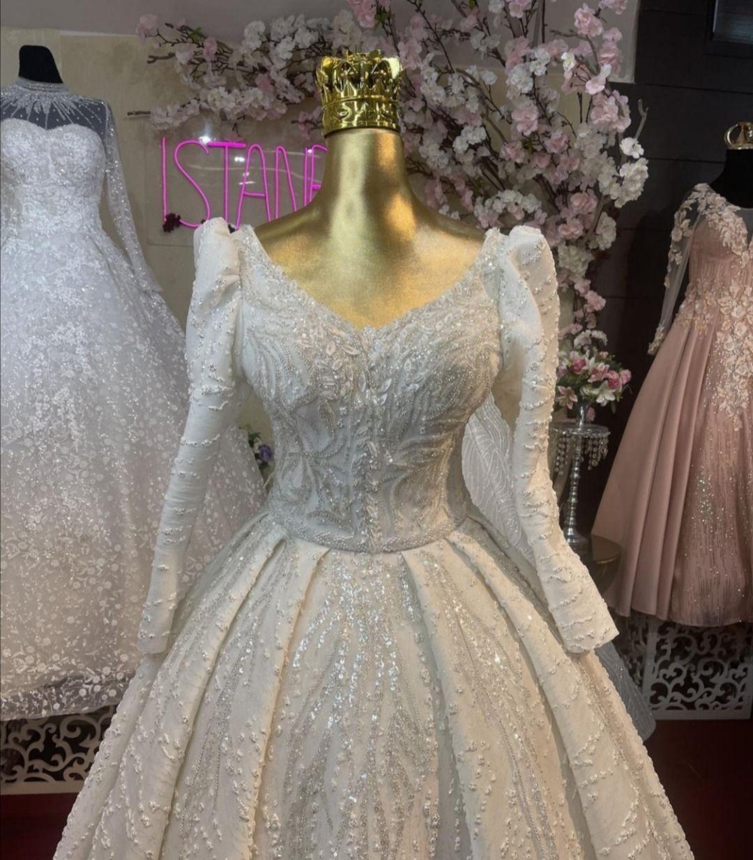 مزون لباس عروس و سفره عقد