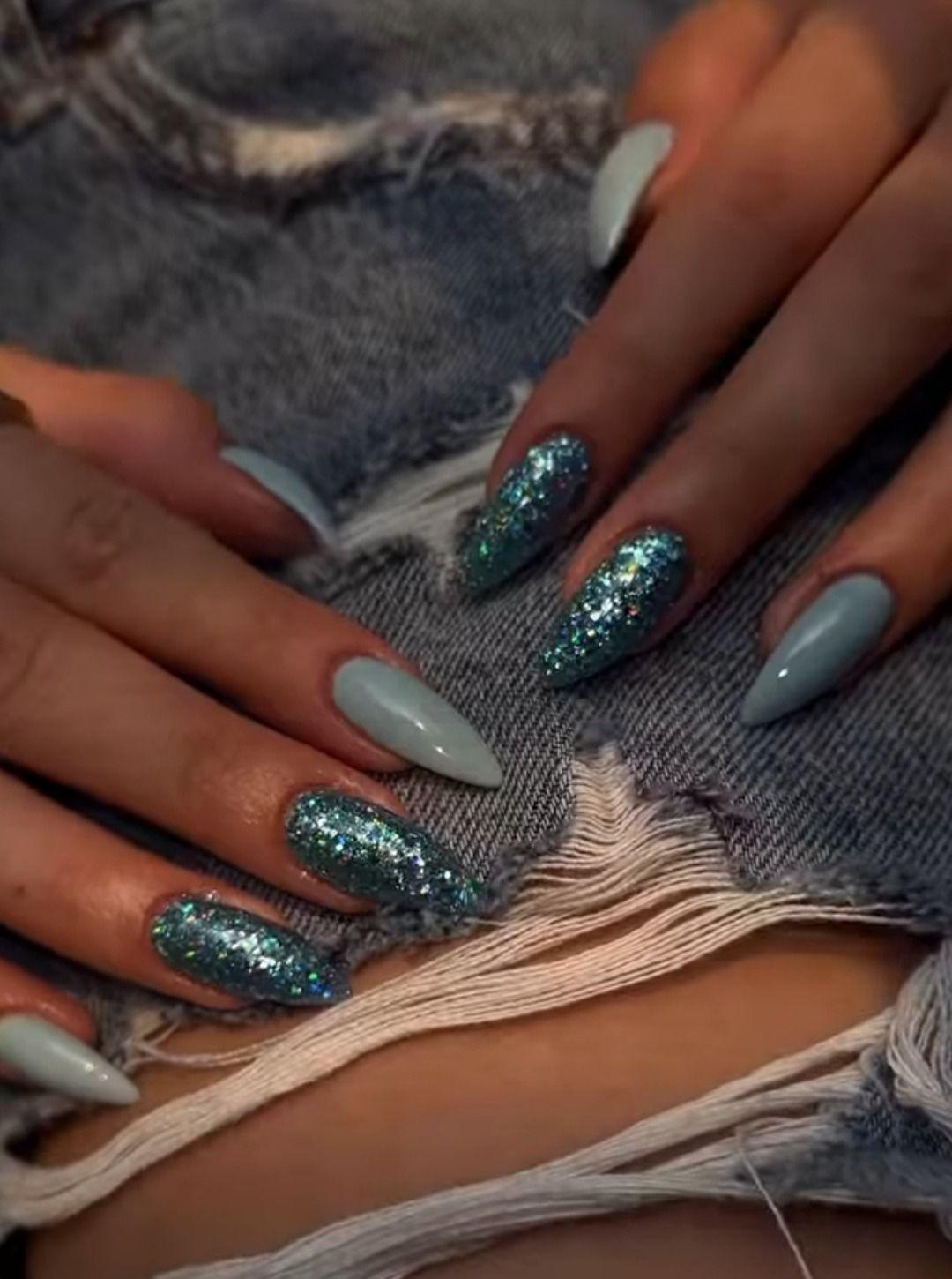 کاشت ناخن ستاره