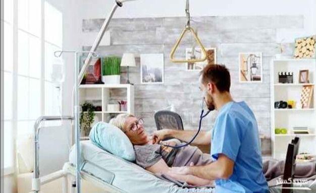 پرستار و همراه بیمار